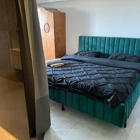 Apartment 27 Old