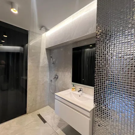 27 Old Apartment
